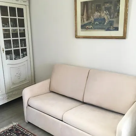 A With A Heart Apartment *